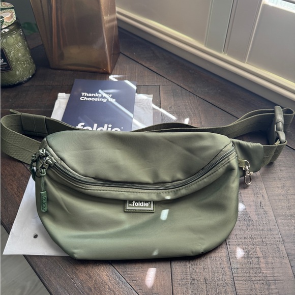 Foldie unisex Crossbody Bag green - Picture 1 of 2